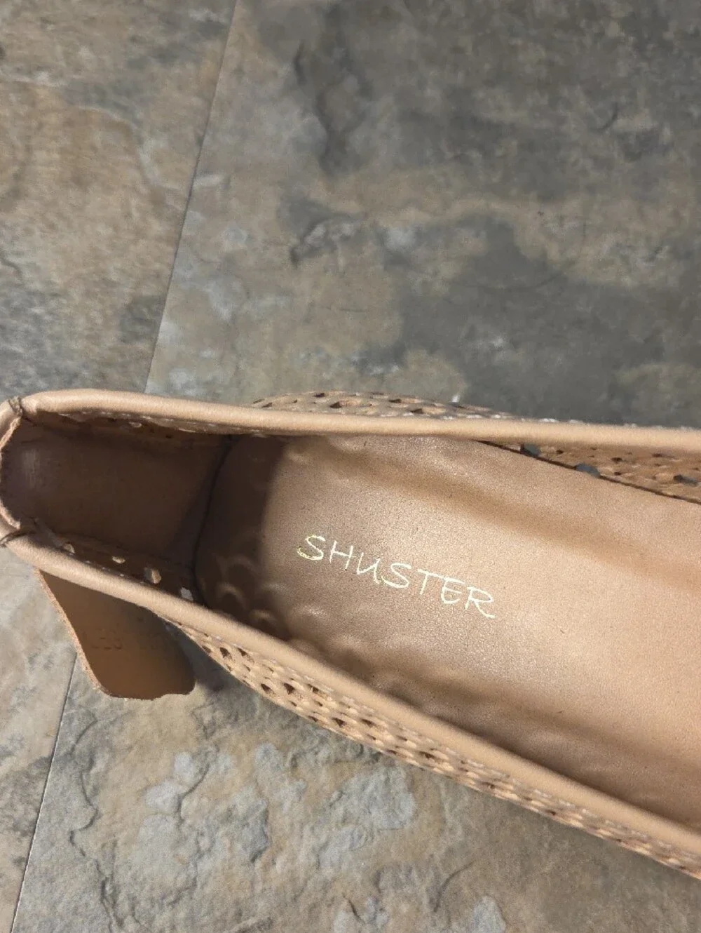 Shuster Nude Laser-Cut Pointed Toe Flats, sz 9